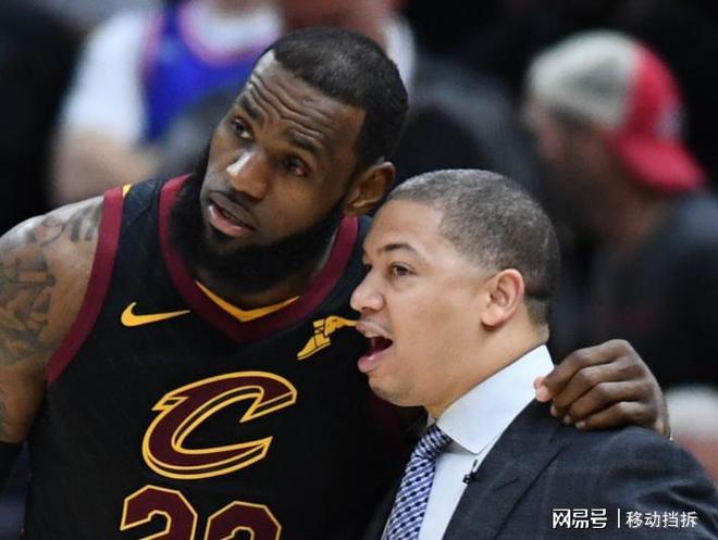 老詹今夏转会快船或成现实 若小卡合同作废将成